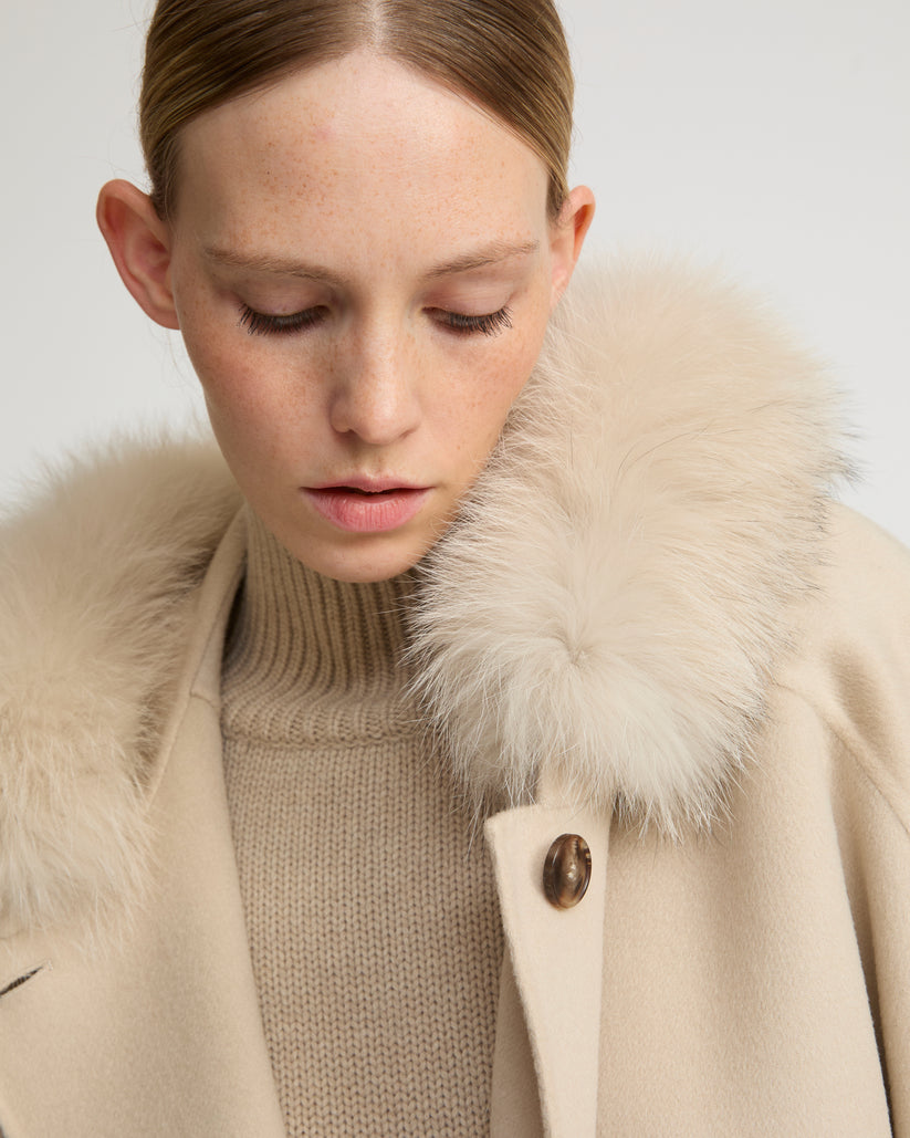 Havira Beige Cashmere blend hooded cape with fox trim
