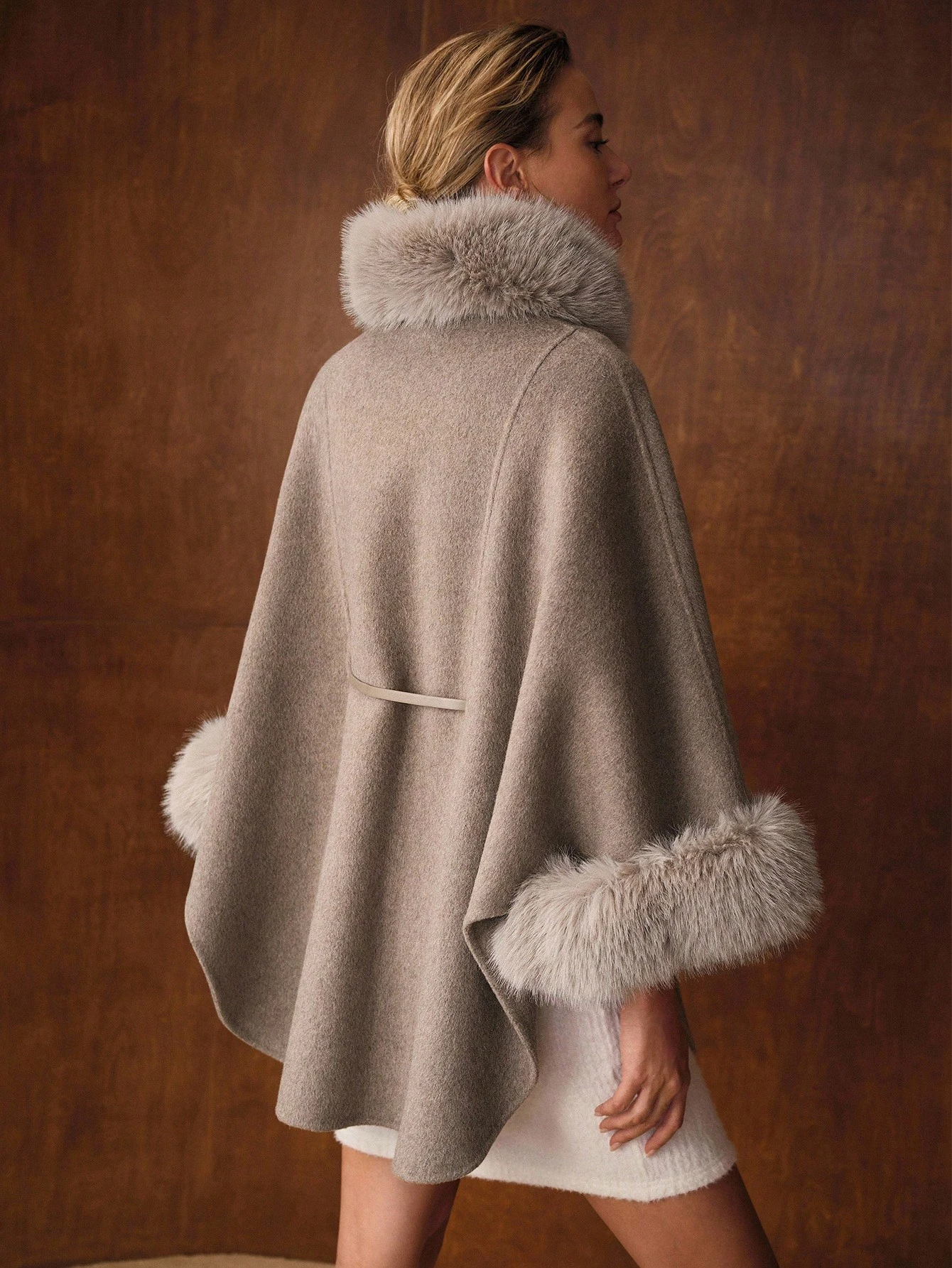 Cashmere Oversized Coat With Faux Fur